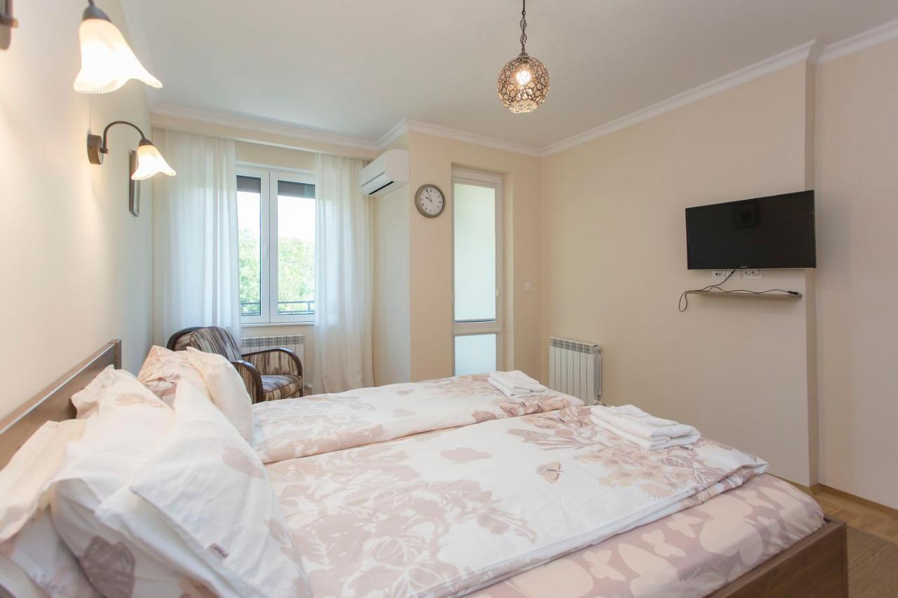 Apartment " Daria Vas" София Экстерьер фото